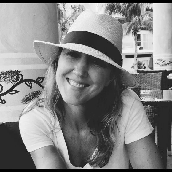 Meet your Posher, Kim - Picture 4 of 5